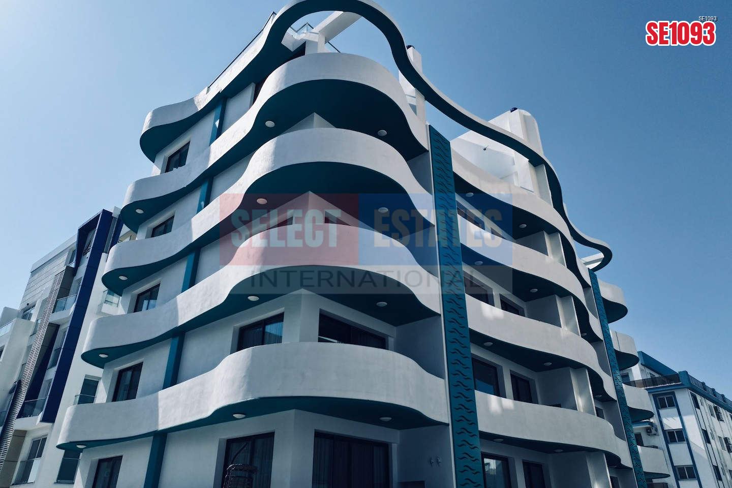 İskele'de Hazır Deniz Manzaralı Penthouse