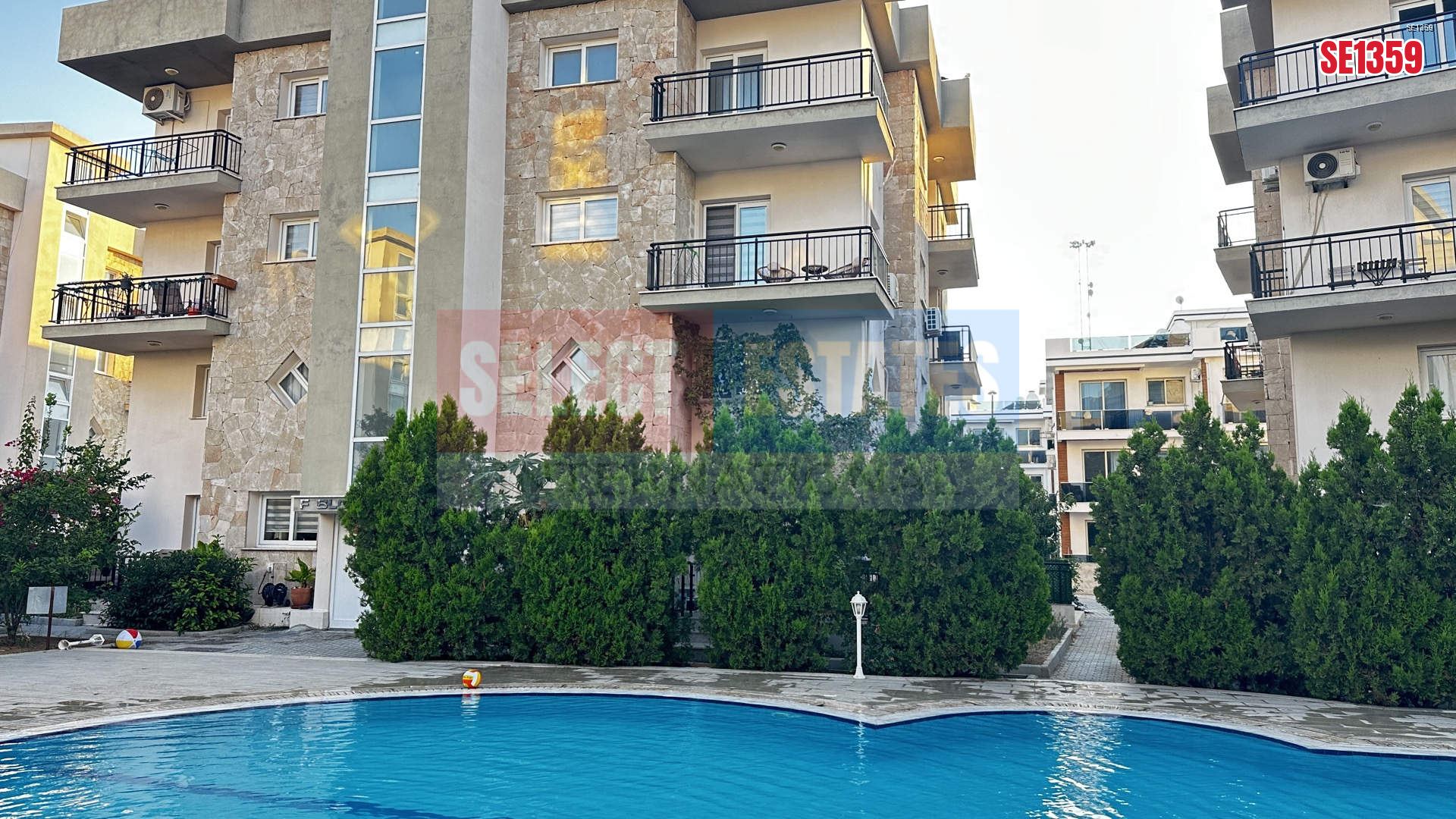 Havuzlu Eşyalı Penthouse - Anahtar Teslim