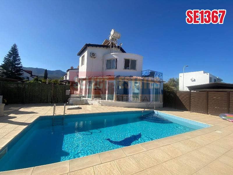 Esentepe'de Deniz Manzaralı Havuzlu Villa