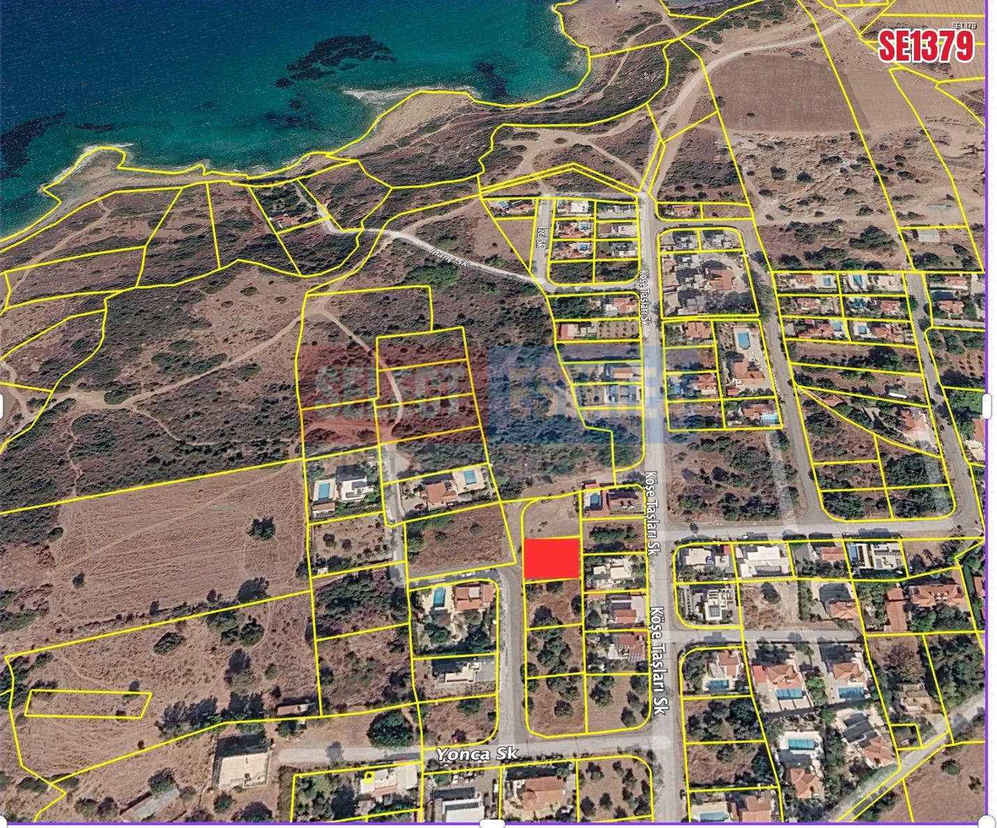 Karşıyaka Zoned Land Near the Sea