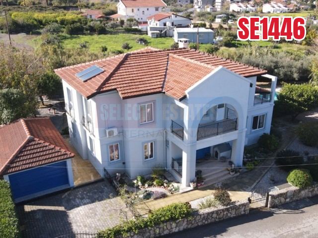 6 Yatak Odalı Havuzlu Villa, Lapta, Kuzey Kıbrıs Satılık Emlaklar