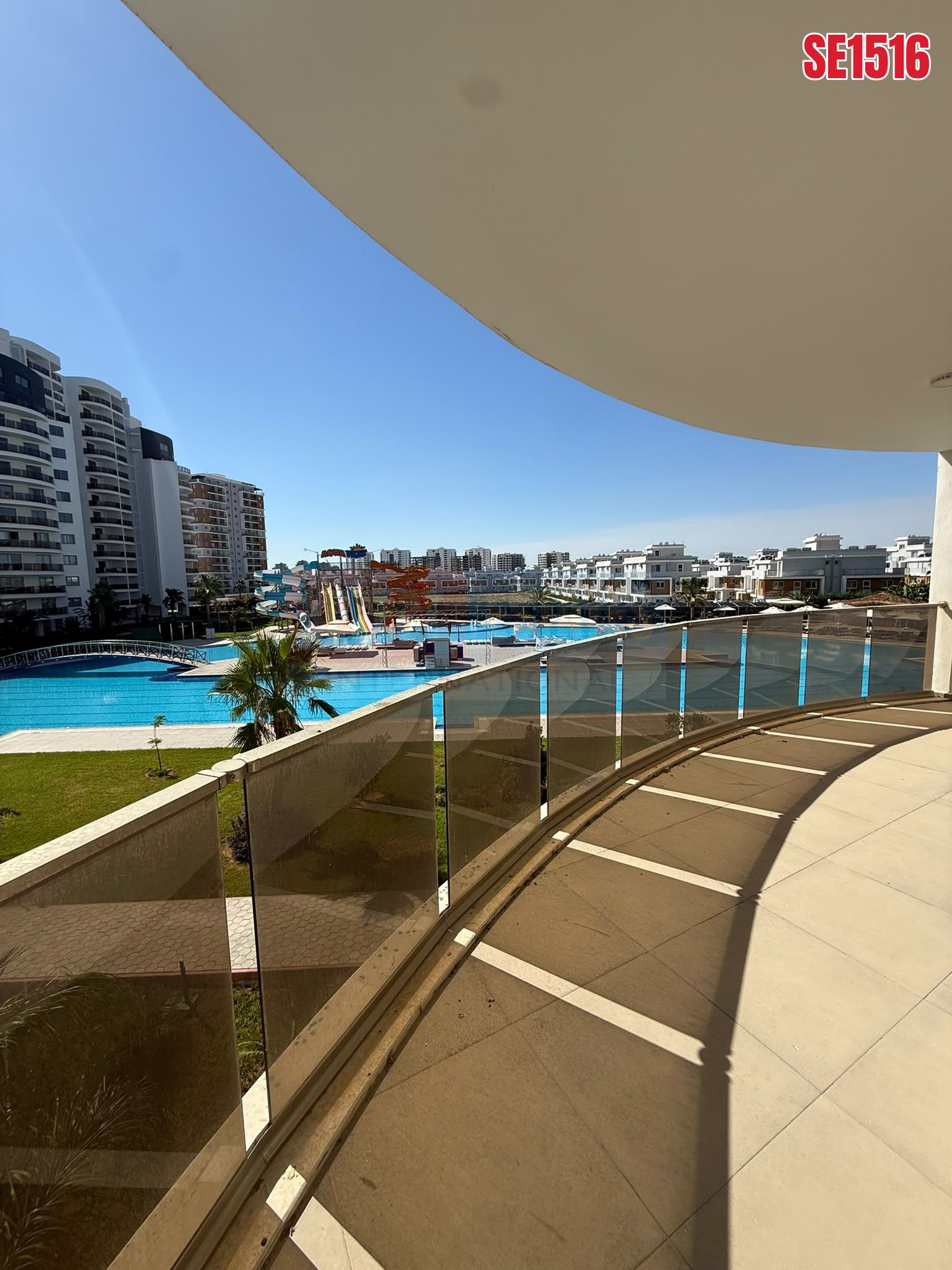 Deniz Manzaralı Daire, Long Beach, Kuzey Kıbrıs Satılık Emlaklar
