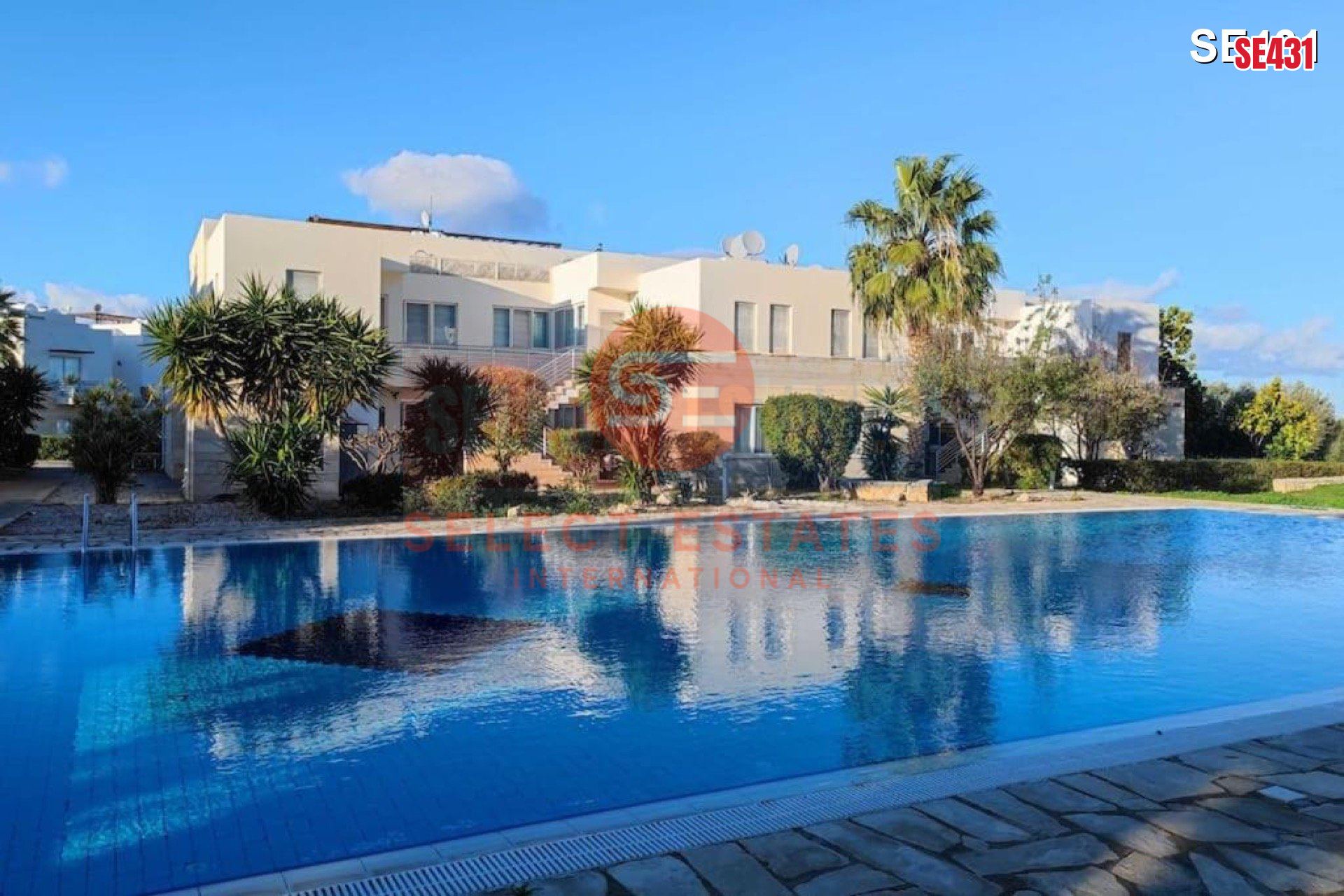 Esentepe Turtle Bay Village'da Geniş 2 Yatak Odalı Penthouse Daire