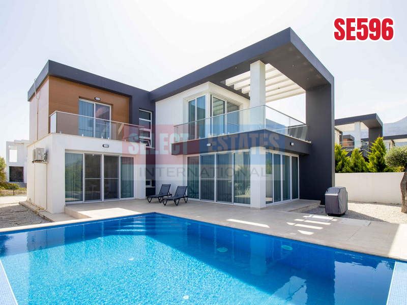 ULTRA-MODERN VİLLA