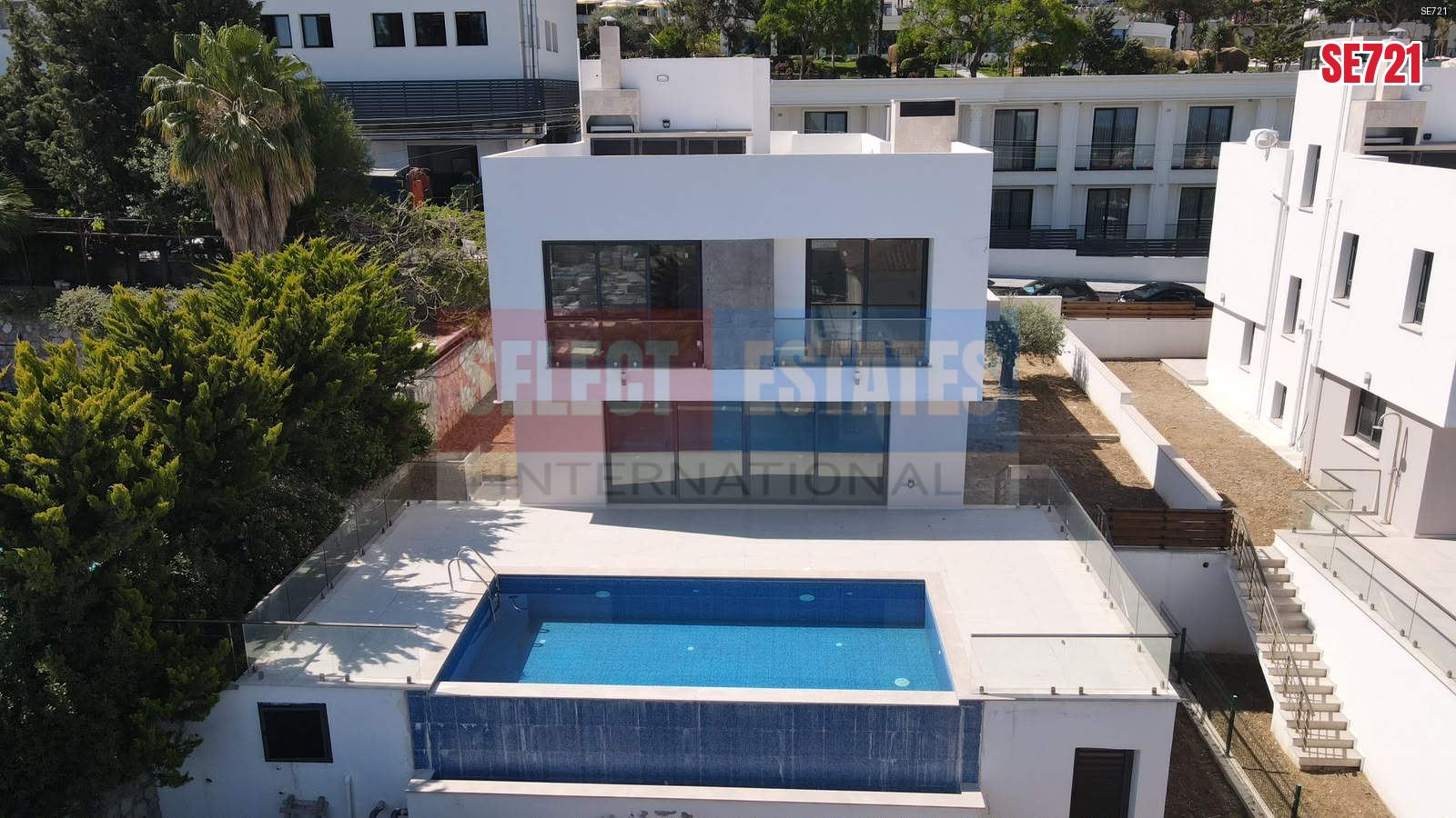 Luxury Villa with Turkish Title in Çatalköy