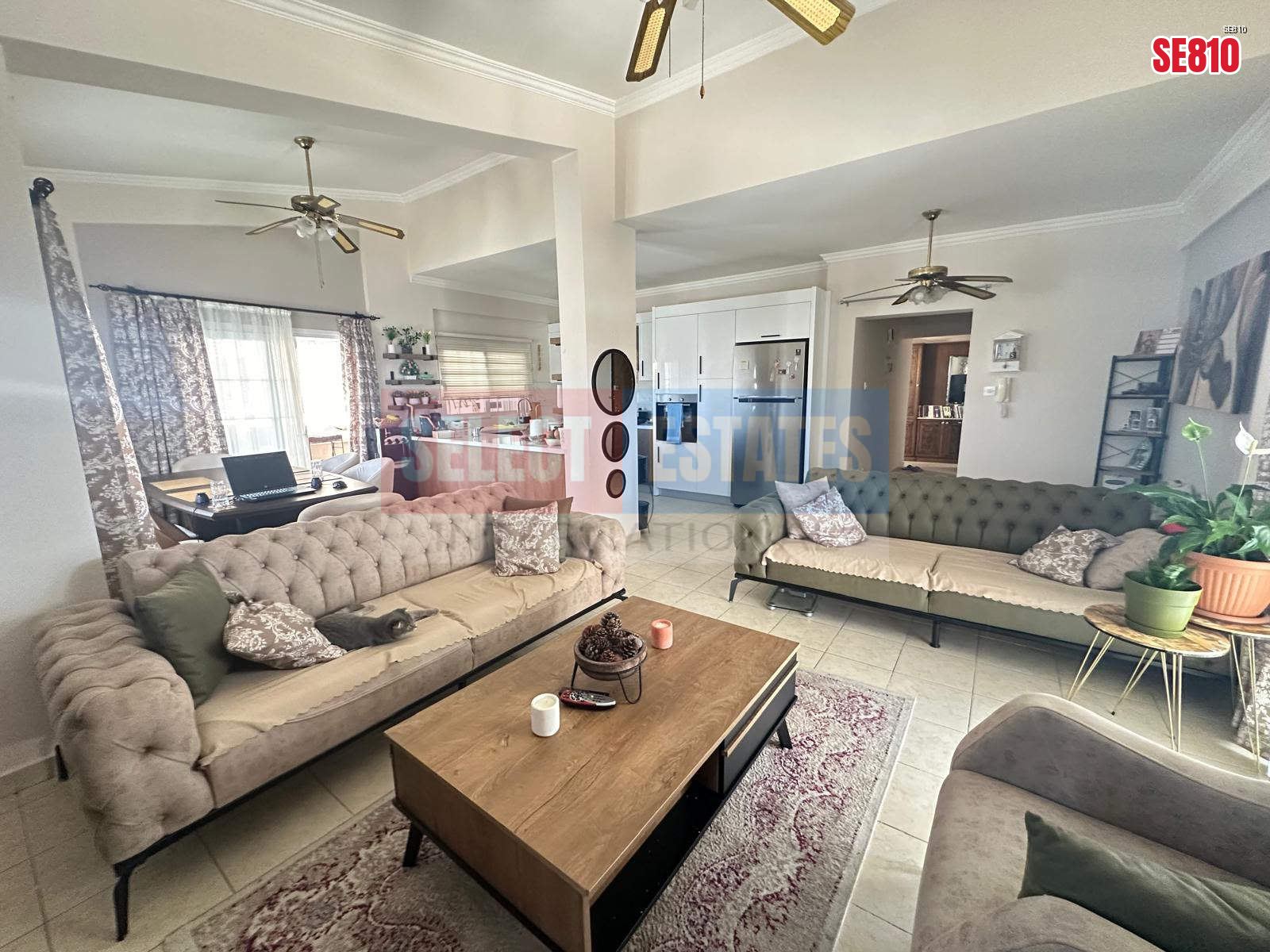 Girne Merkezde Geniş Teraslı Penthouse